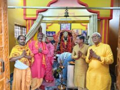 मां कामाख्या देवी मंदिर में उमड़ी श्रद्धालुओं की भीड़ बड़ी संख्या में कन्या भोज कराया गया,,,,पढ़े पूरी खबर।