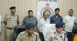 ऑनलाइन क्रिकेट सट्टा के सबसे बड़े सिंडिकेट का पर्दाफाश, ब्लैक मनी को हवाला के नोटों से व्हाइट करने वाले संगठित गिरोह पर रायगढ़ पुलिस की ऐतिहासिक कार्रवाई