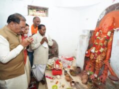 मुख्यमंत्री श्री विष्णुदेव साय ने ऐतिहासिक चतुर्भुज विष्णु मंदिर में की पूजा-अर्चना, प्रदेश की सुख-समृद्धि की कामना