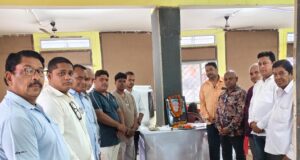 दशगात्र कार्यक्रम में स्वर्गीय अजय देवांगन को पुष्पांजलि अर्पित कर दी श्रद्धांजलि, समाजजन हुए भावुक
