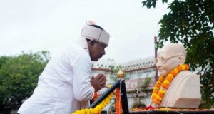 शहीद स्मारक में उप मुख्यमंत्री श्री विजय शर्मा ने दी श्रद्धांजलि