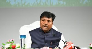वन एवं जलवायु परिवर्तन मंत्री श्री केदार कश्यप की पत्रवार्ता