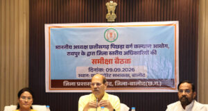 पूरी पारदर्शिता के साथ हितग्राहियों को दिलाएं लाभ: आर.एस. विश्वकर्मा