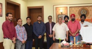छत्तीसगढ़ ट्रेवल एंड टूरिज्म एसोसिएशन के प्रतिनिधिमंडल ने पर्यटन मंत्री राजेश अग्रवाल से की सौजन्य भेंट