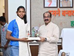 संजू की स्वर्णिम जीत पर उप मुख्यमंत्री अरुण साव ने थपथपाई पीठ, कहा छत्तीसगढ़ के खिलाड़ियों को मिलेगा उनके अनुभव का लाभ