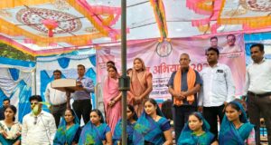 सेवा संकल्प शिविर में बी-1 और आबादी पट्टे वितरित