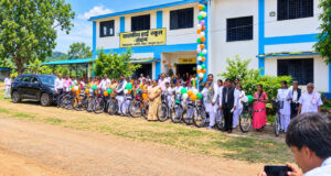 विशेष लेख : पंखों को मिली रफ्तार: सरस्वती साइकिल योजना से बेटियों की शिक्षा की राह हुई आसान