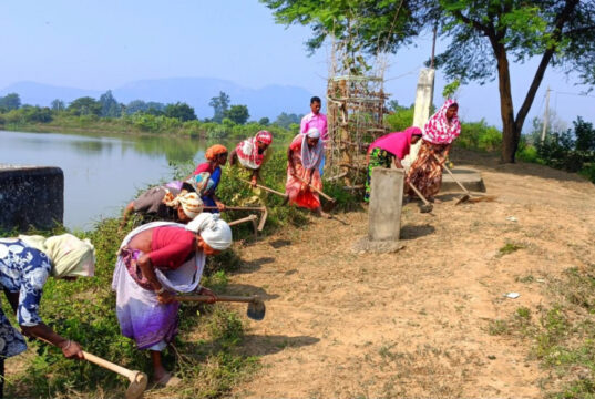 विशेष लेख : वीबी-जी राम जी योजना से संवर रहे गांव, बढ़ रहे रोजगार के अवसर