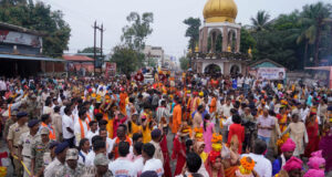 बस्तर दशहरा का समापन राजमहल परिसर में हर्ष फायरिंग और कलश यात्रा के साथ माता मावली को दी गई आत्मीय विदाई