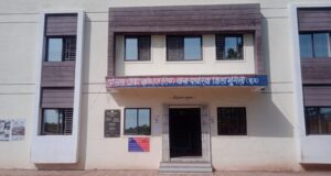 500 के लिए वृद्ध महिला की गला रेतकर हत्या, 6 दिन में खुला उमरिया का अंधा कत्ल—मोबाइल छुड़ाने पैसे मांगे, नहीं मिले तो गुस्से में हंसिया से कर दिया जानलेवा वार; नाबालिग आरोपी गिरफ्तार